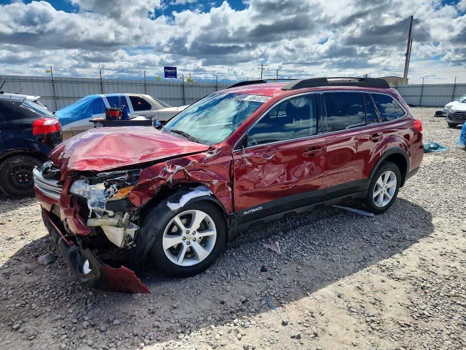 2014 SUBARU Outback