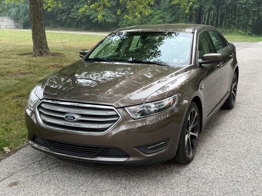 2015 FORD Taurus