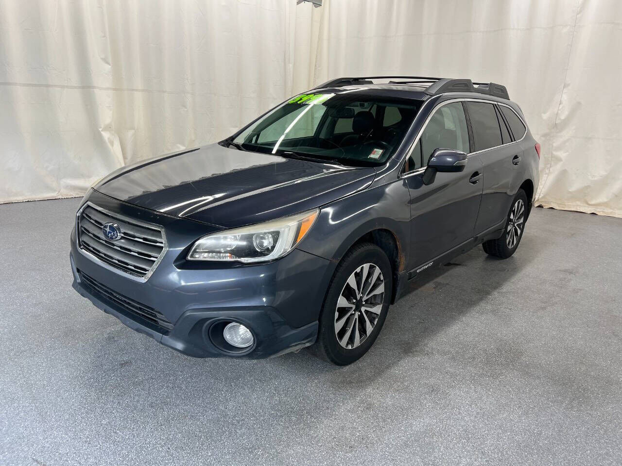 2016 SUBARU Outback