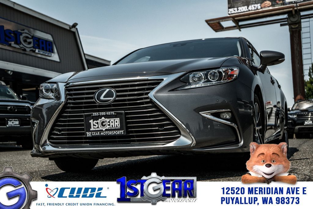 2017 LEXUS ES