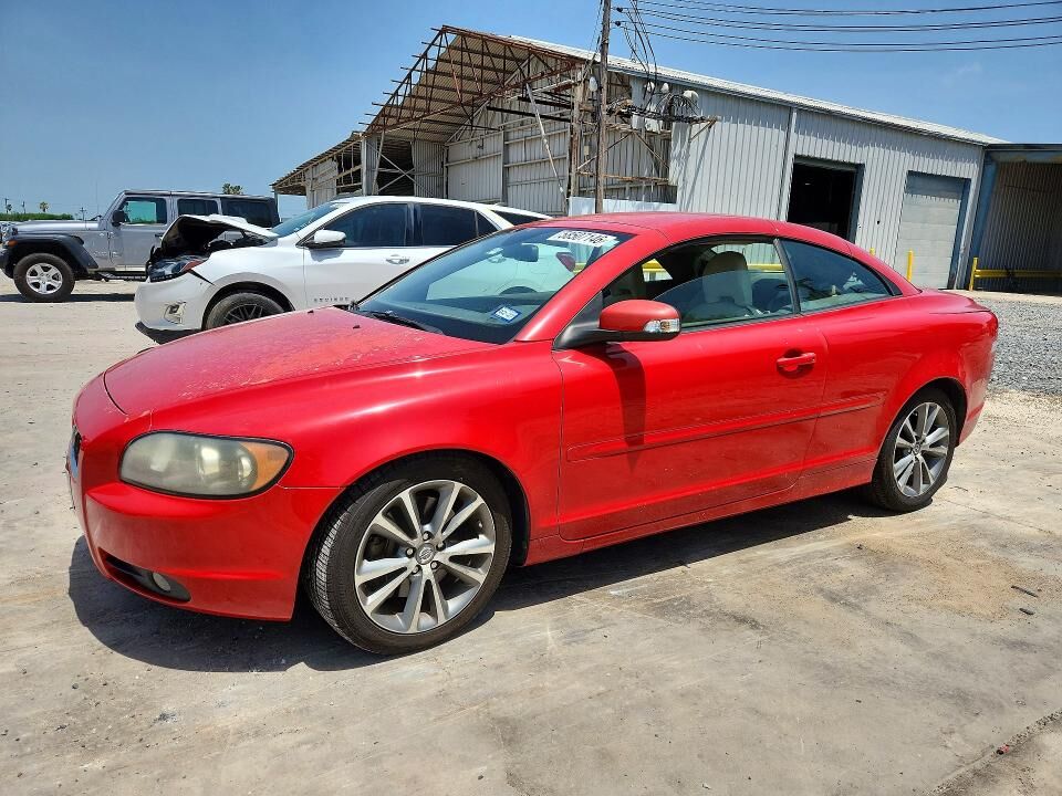 2010 VOLVO C70