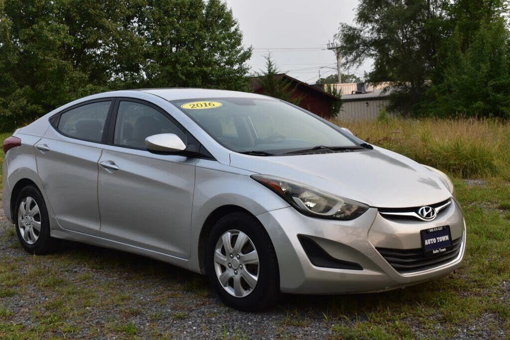 2016 HYUNDAI Elantra