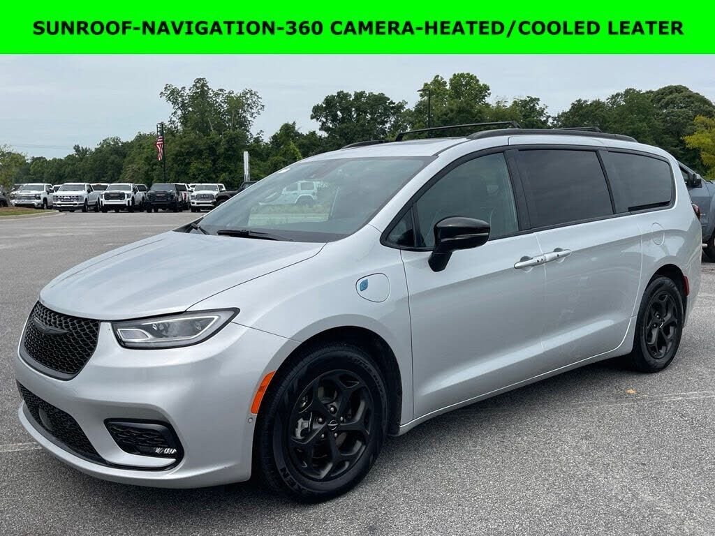 2024 CHRYSLER Pacifica