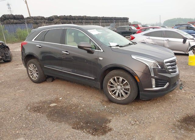 2017 CADILLAC XT5