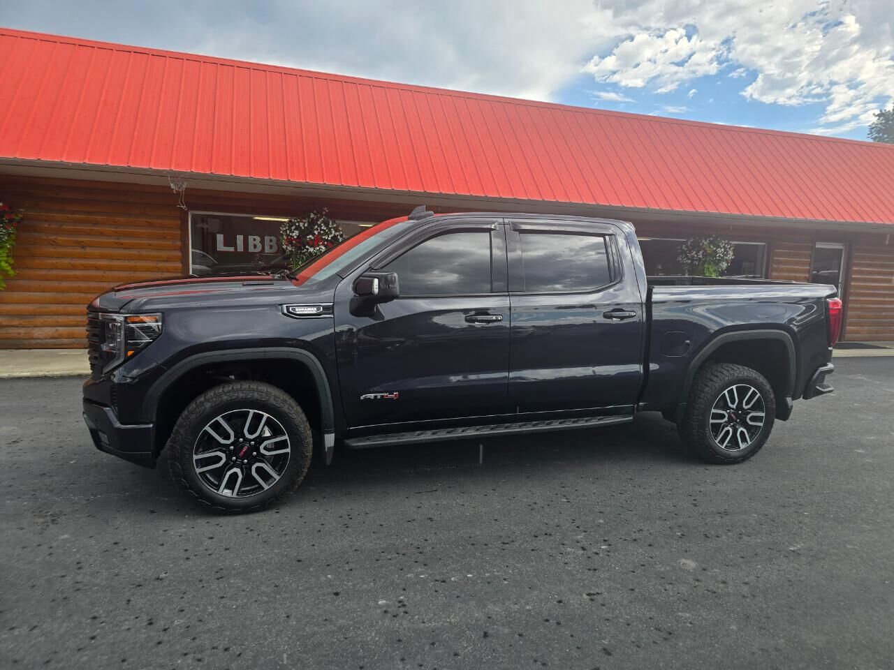 2023 GMC Sierra