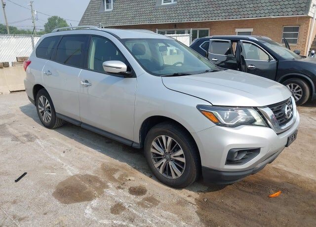 2018 NISSAN Pathfinder
