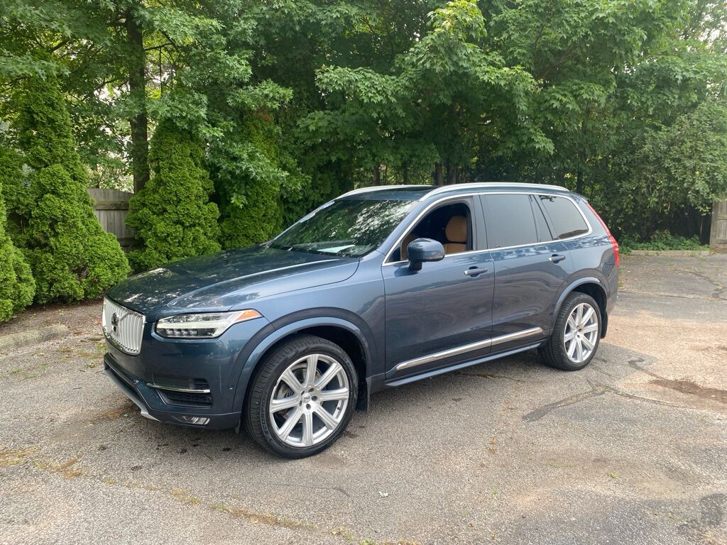 2018 VOLVO XC90