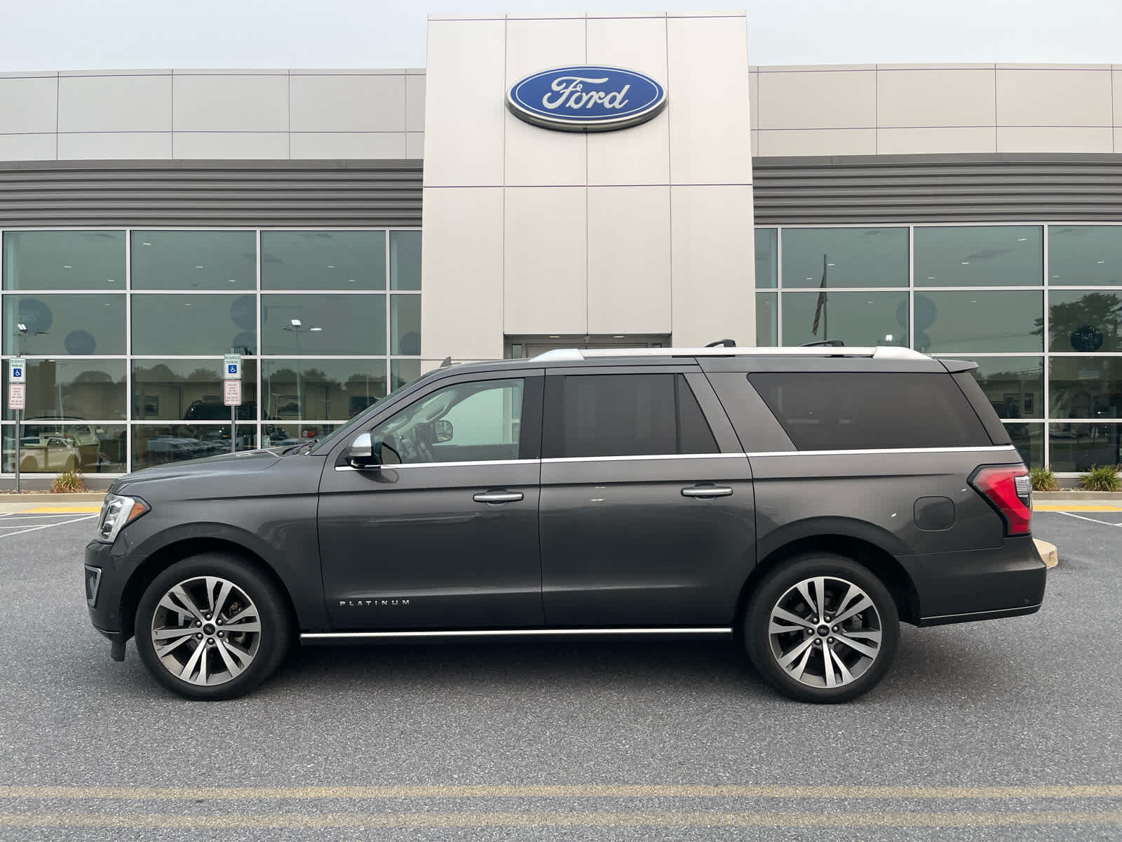 2020 FORD Expedition