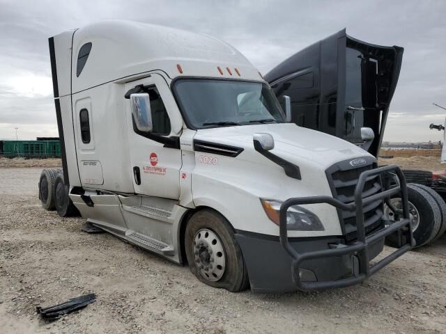 2020 FREIGHTLINER New Cascadia 126" Sleepercab