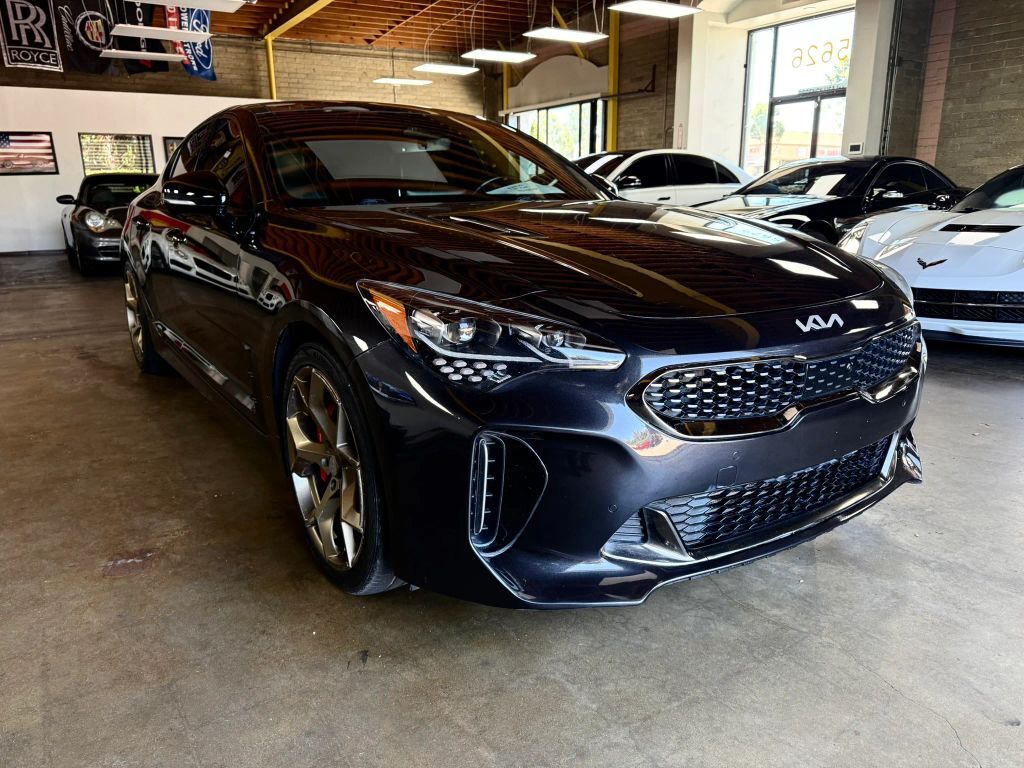 2023 KIA Stinger