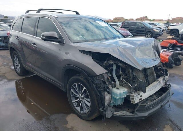 2018 TOYOTA Highlander