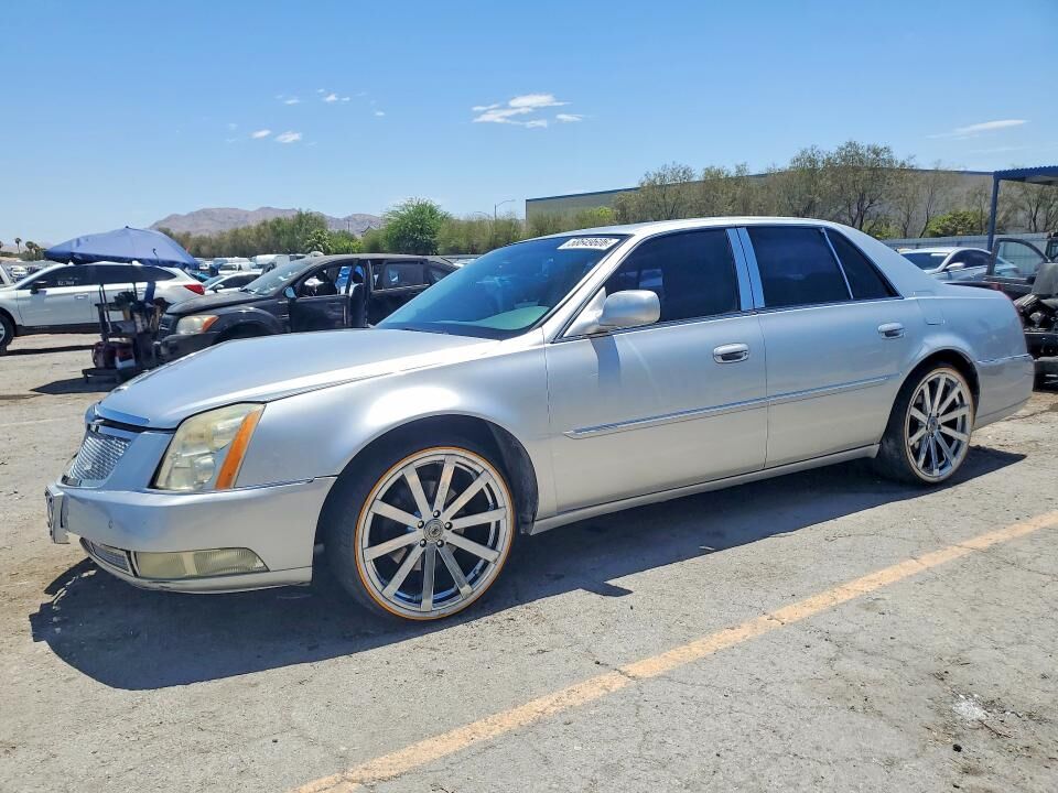 2011 CADILLAC DTS