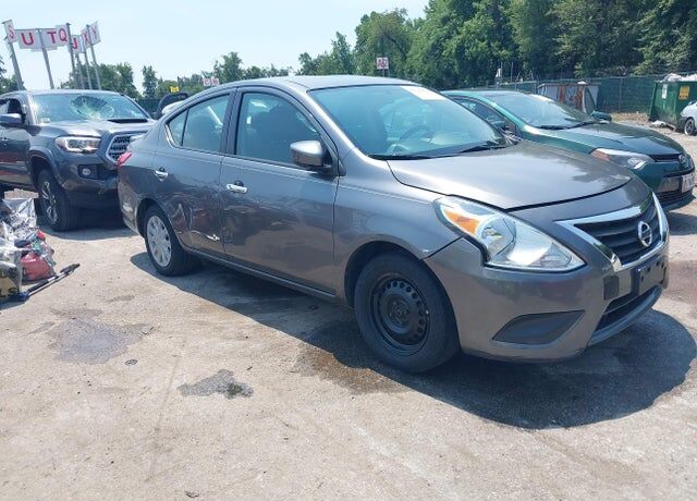 2019 NISSAN Versa