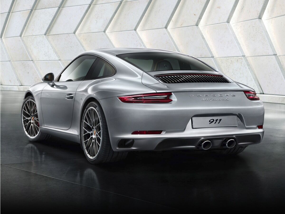 2017 PORSCHE 911