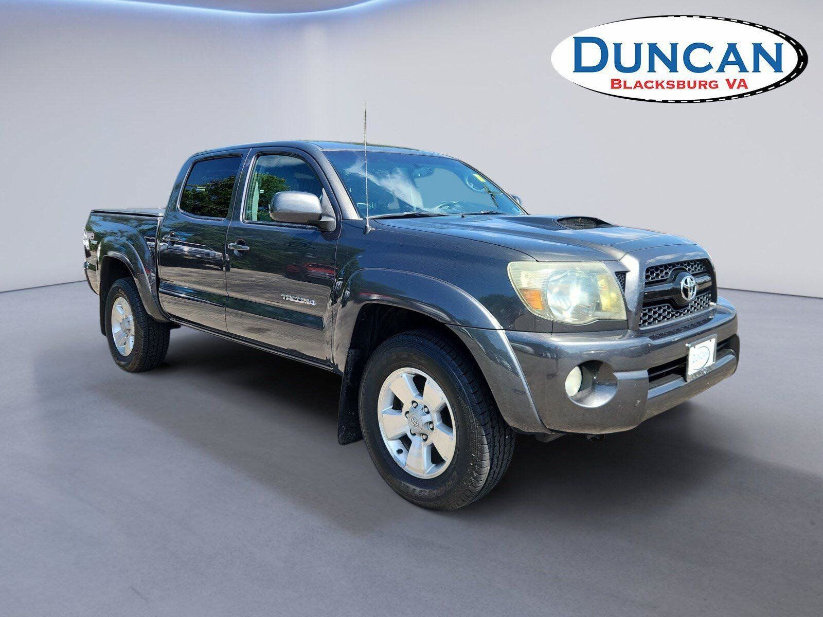 2011 TOYOTA Tacoma