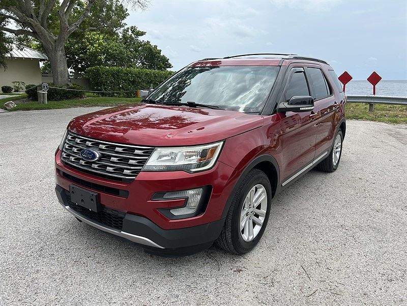 2016 FORD Explorer