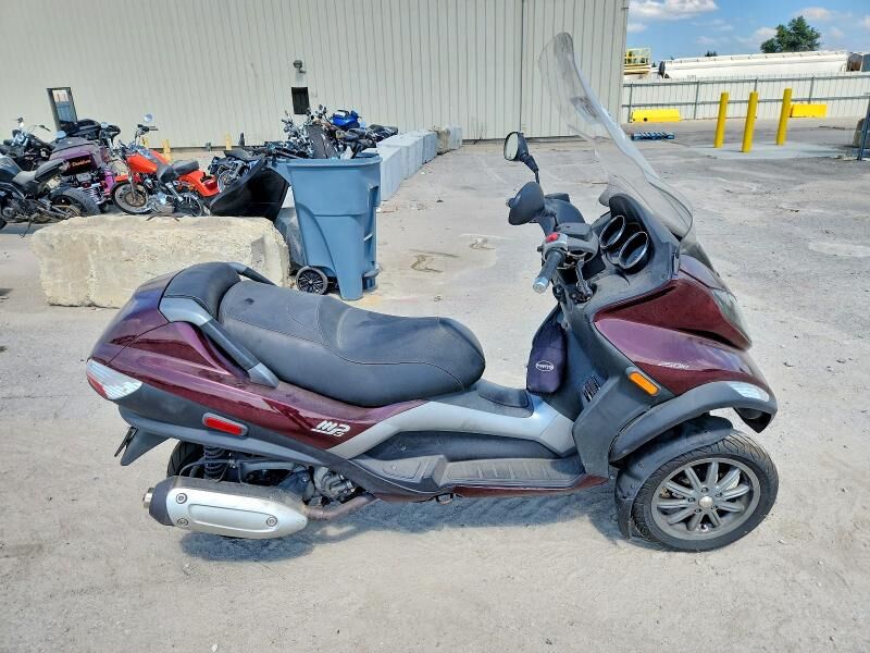 2008 PIAGGIO AND VESPA MP3