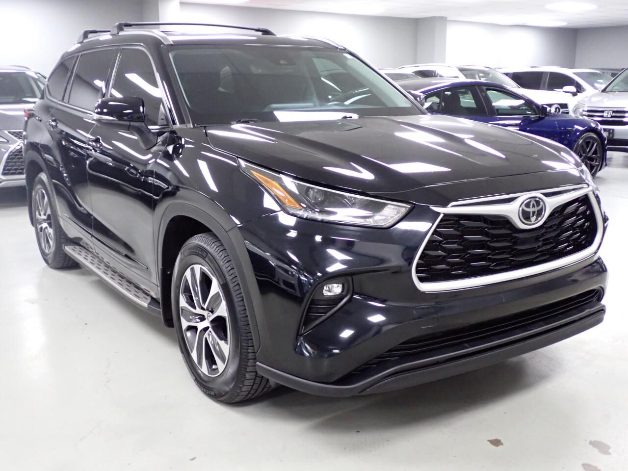 2021 TOYOTA Highlander