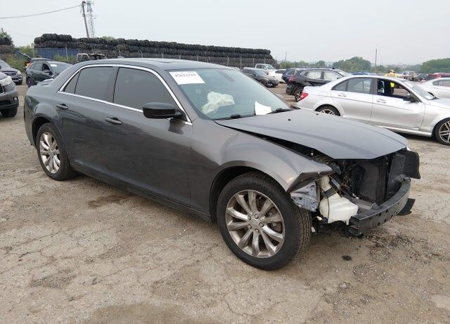 2016 CHRYSLER 300