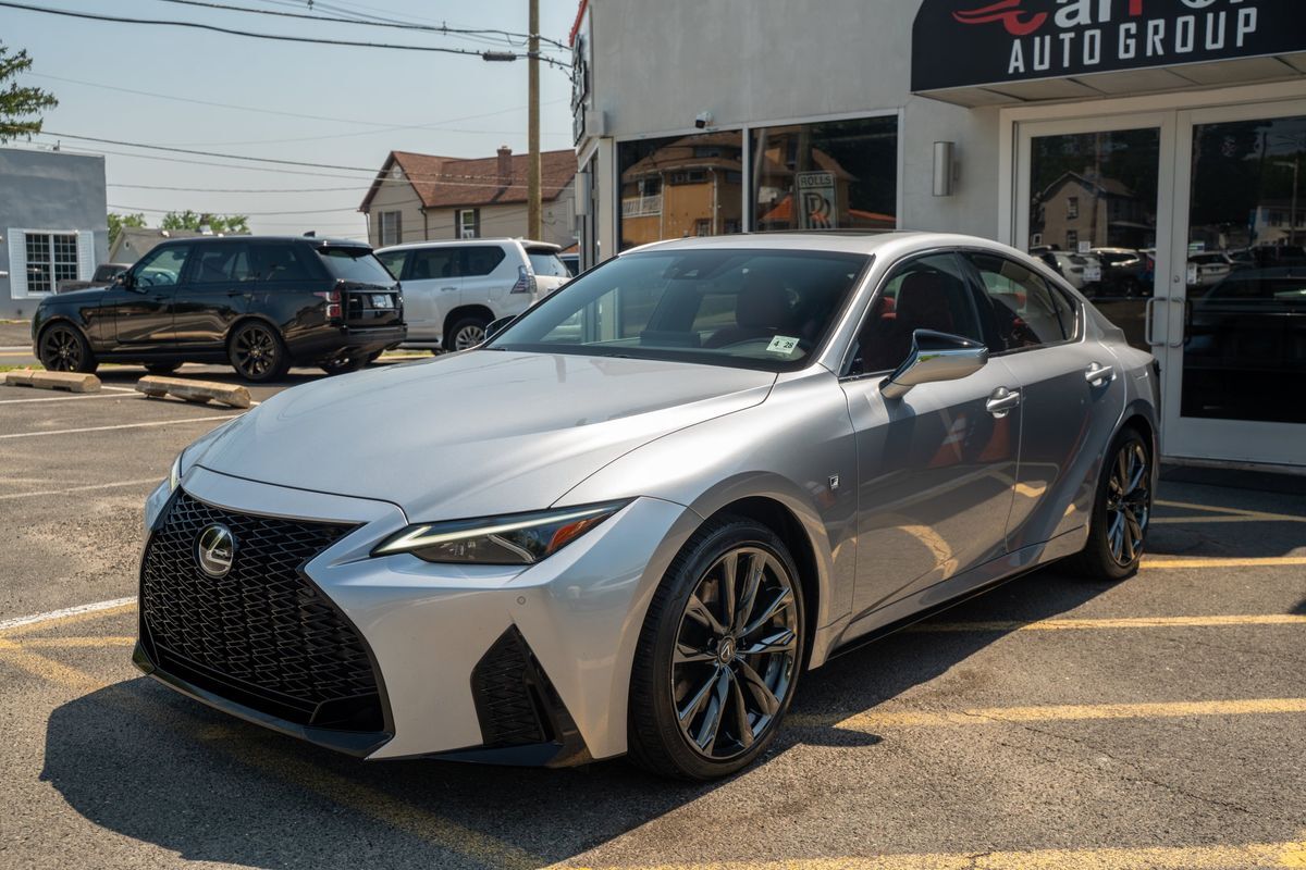 2023 LEXUS IS
