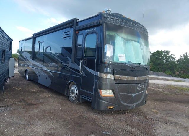 2009 FREIGHTLINER XC-M Modular Rail Rear Engine Motor Home Chassis