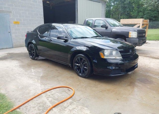 2014 DODGE Avenger