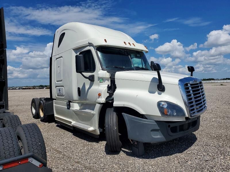 2019 FREIGHTLINER Cascadia