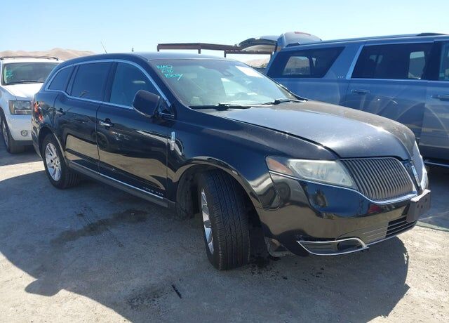 2013 LINCOLN MKT