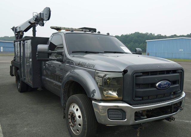 2013 FORD F-550