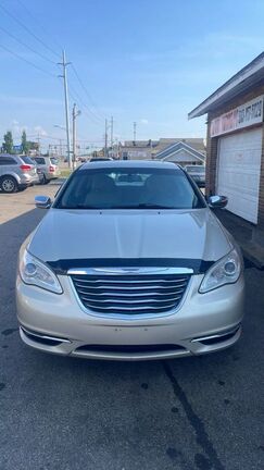 2014 CHRYSLER 200