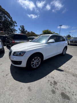 2011 AUDI Q5