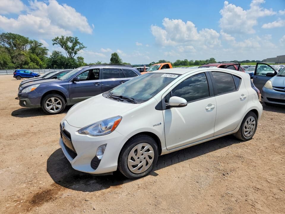2016 TOYOTA Prius
