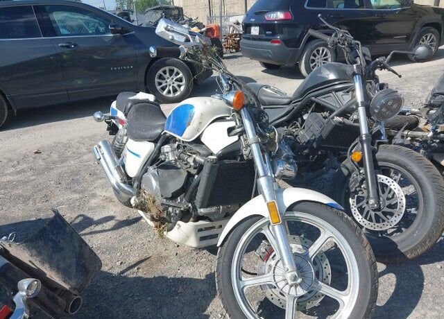1988 HONDA VF750C
