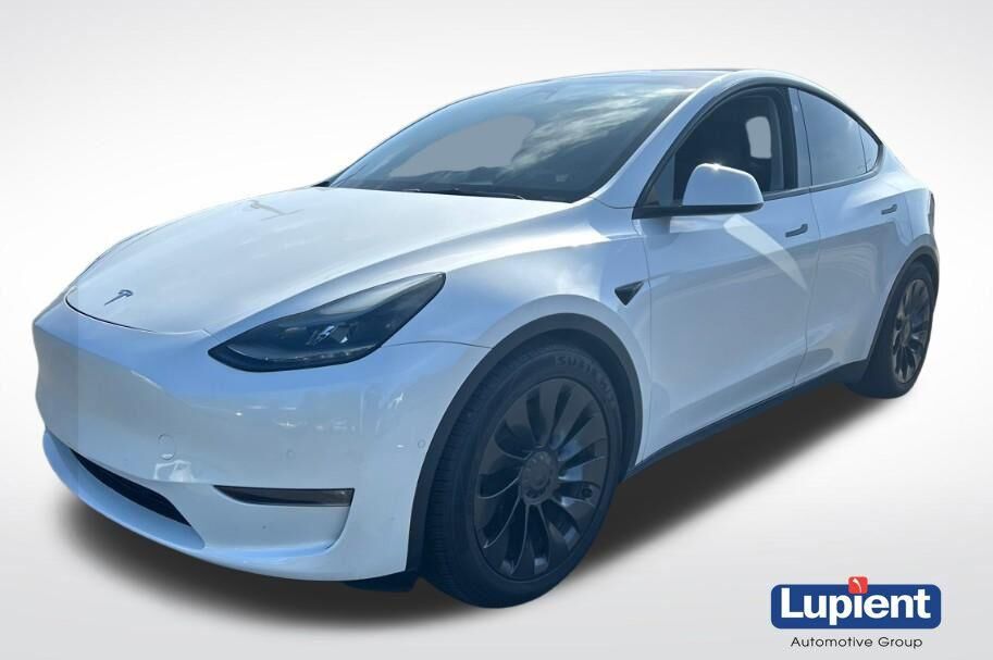 2022 TESLA Model Y