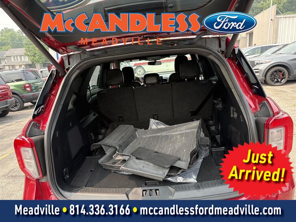 2023 FORD Explorer