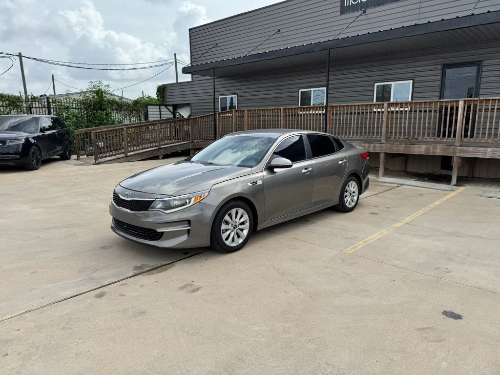 2017 KIA Optima