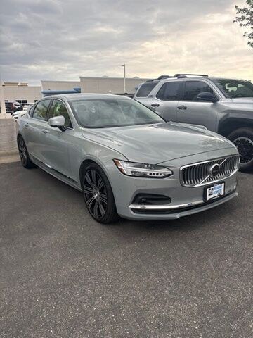 2024 VOLVO S90