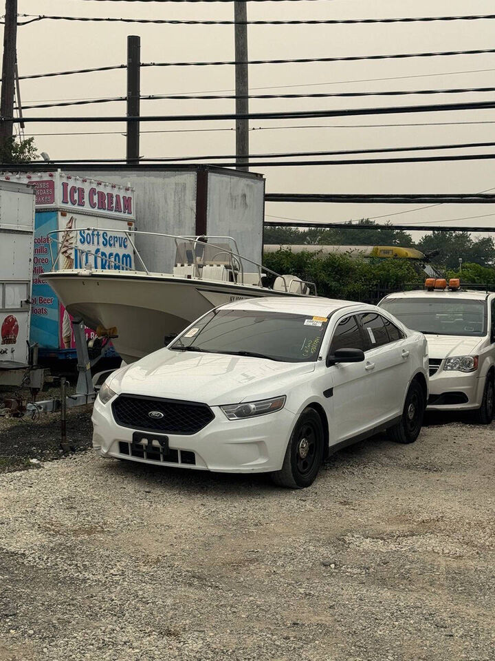 2017 FORD Taurus