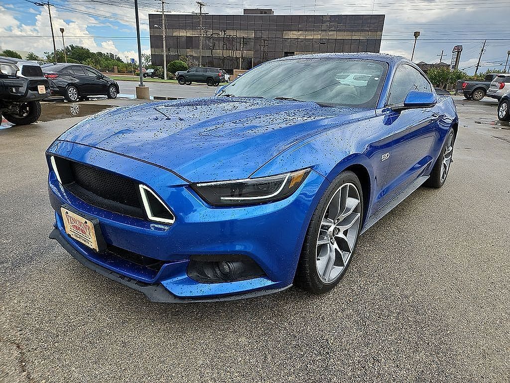 2017 FORD Mustang