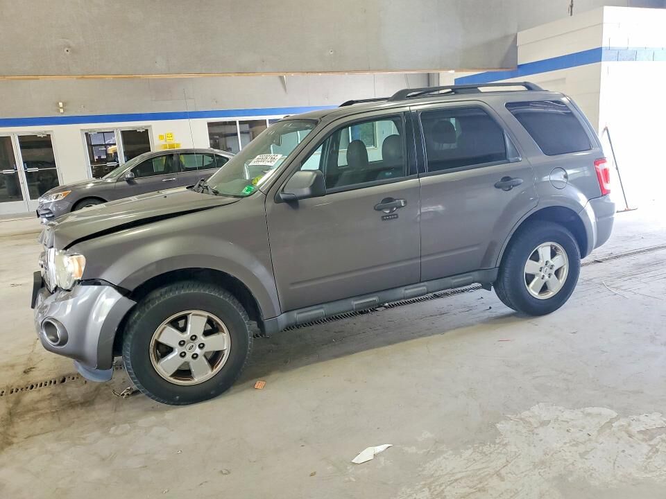 2011 FORD Escape