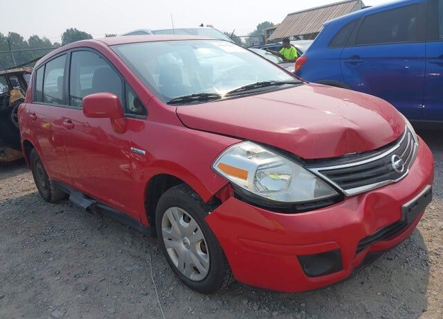 2011 NISSAN Versa