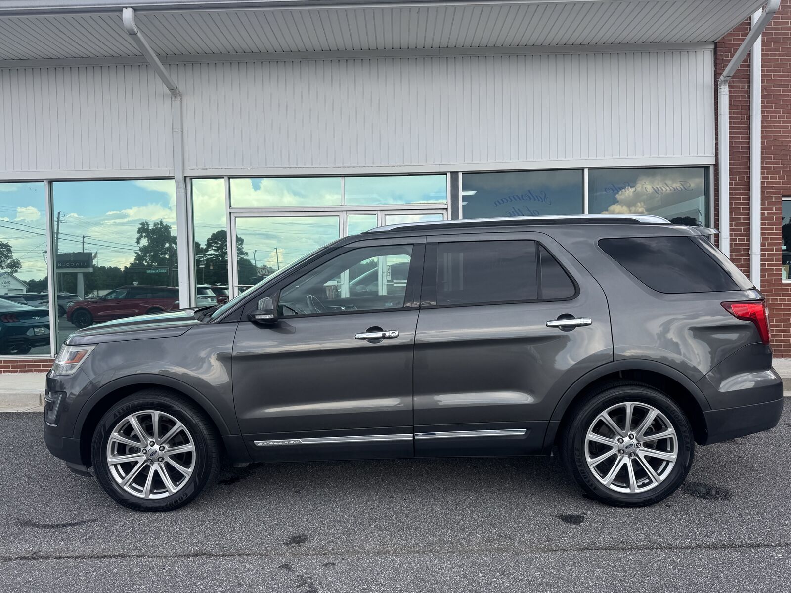 2016 FORD Explorer