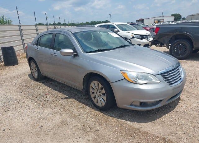 2014 CHRYSLER 200