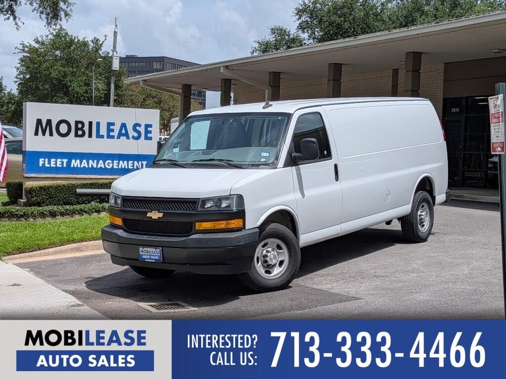 2023 CHEVROLET Express