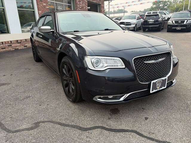 2017 CHRYSLER 300