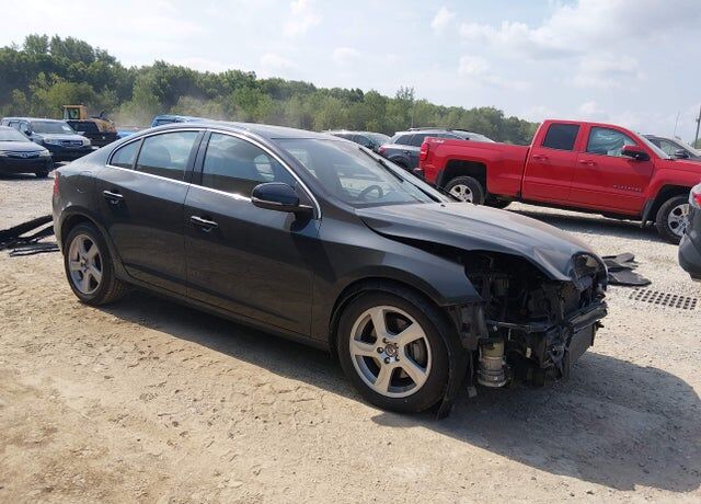 2013 VOLVO S60