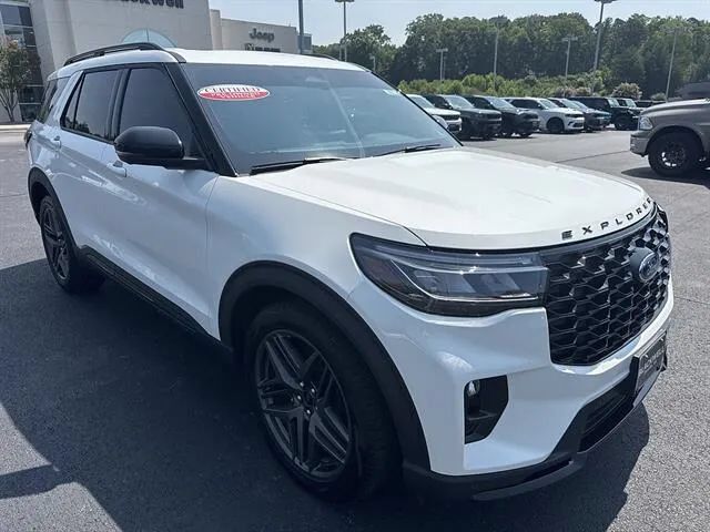 2025 FORD Explorer