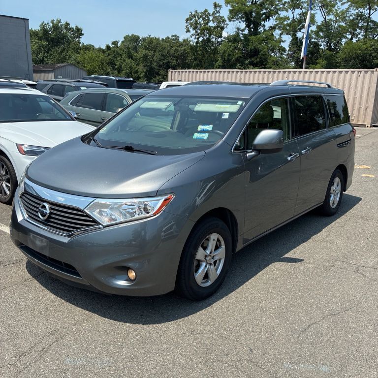 2017 NISSAN Quest