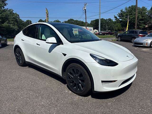 2022 TESLA Model Y
