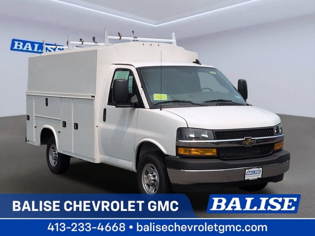2026 CHEVROLET Express